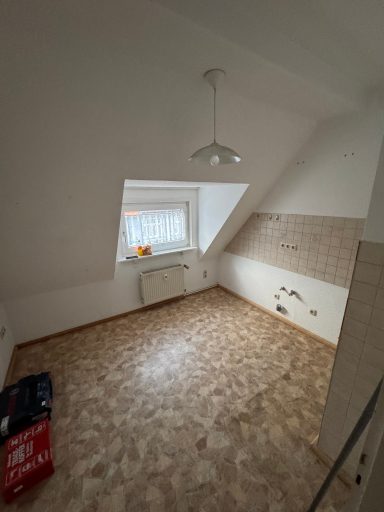 Entrümpelte Küche einer Wohnung nach Haushaltsauflösung im Raum Harz